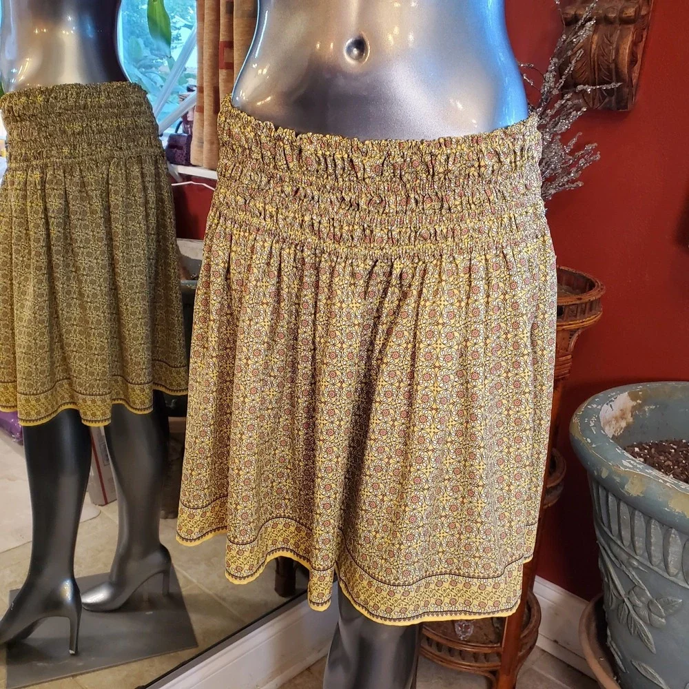 Max Studio Smocked Waist Skirt Womens XL‎ Yellow Floral Print Knee Length Flowy